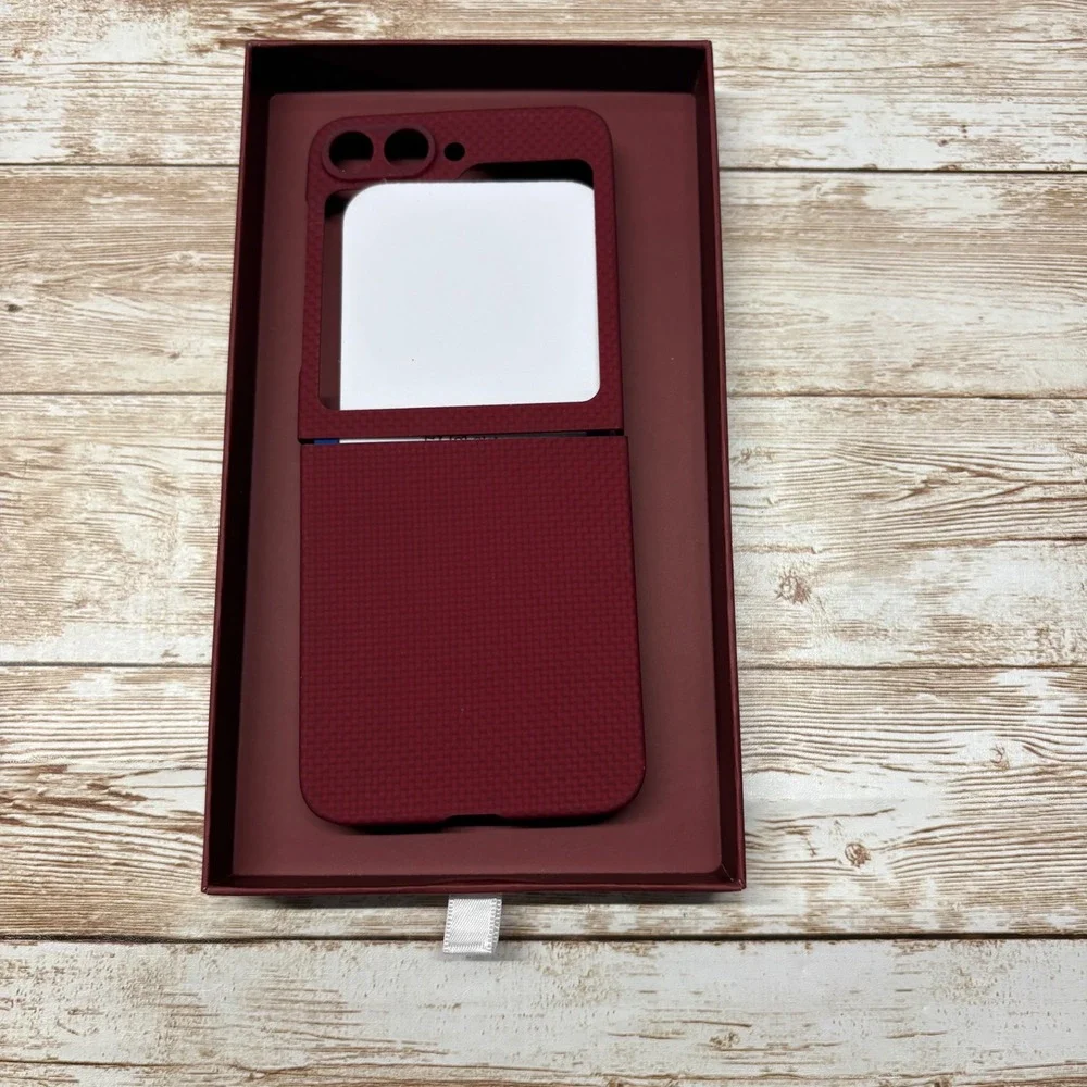 Latercase Galaxy Z Flip 6 Crimson Phone Case Impossibly Thin New Open‎ Box